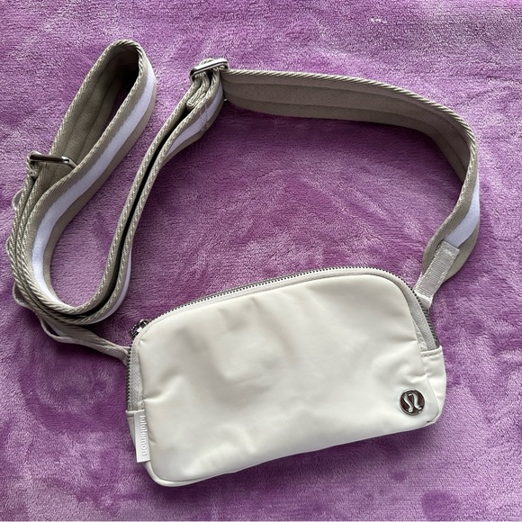 lululemon athletica Handbags - Lululemon- Everywhere Belt Bag - white opal/ raw linen / white!